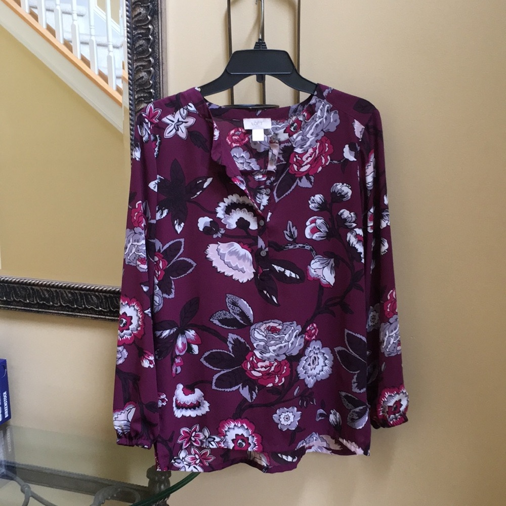 Loft S Burgundy & floral tunic top blouse